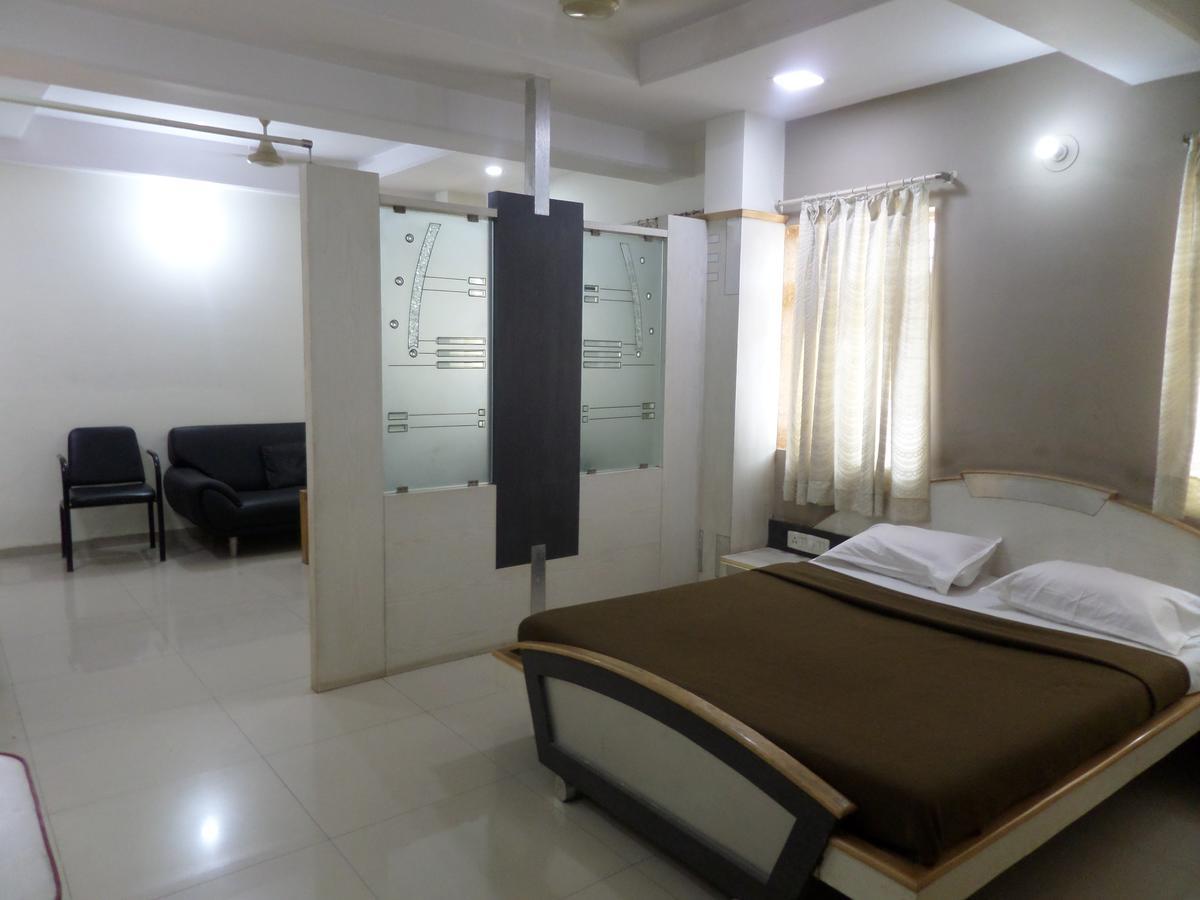 Hotel Sadanand Sangli Exterior photo