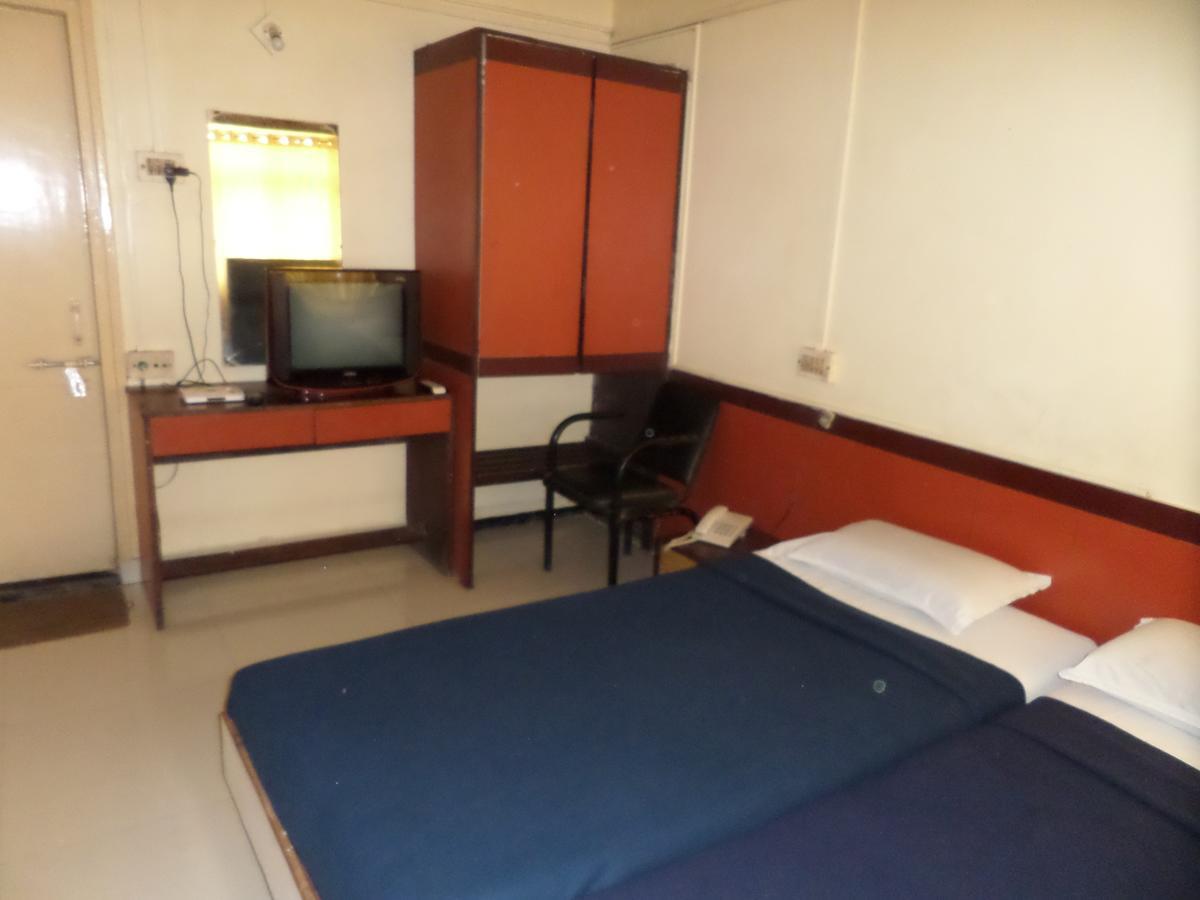 Hotel Sadanand Sangli Exterior photo